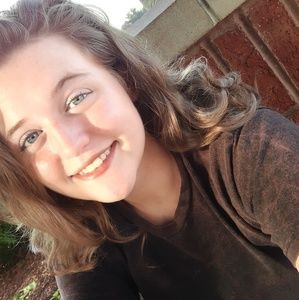 Meet your Posher, Libby